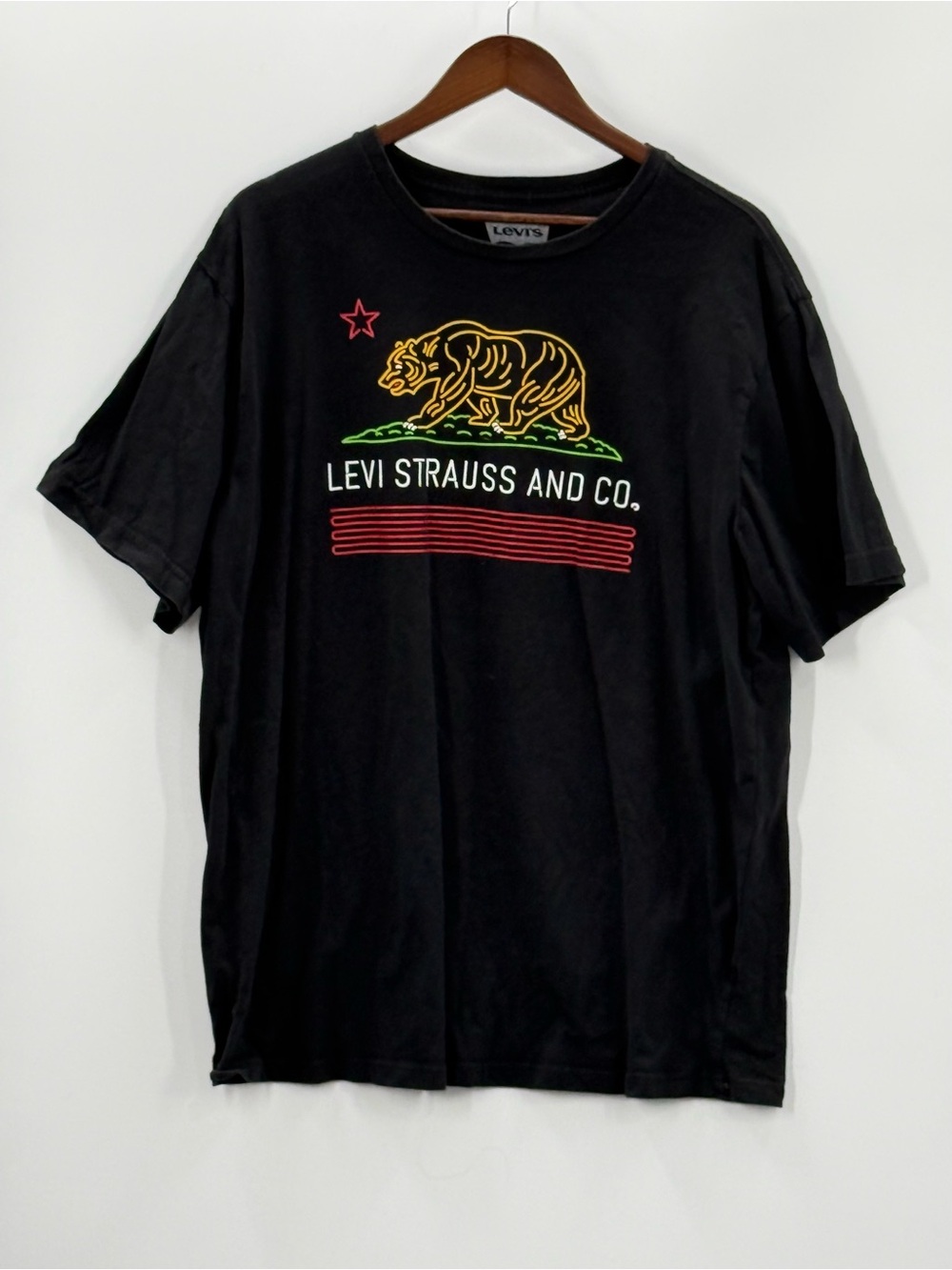 435 Levi's XLT Black Short Sleeve Tee with Multicolor Bear Graphic